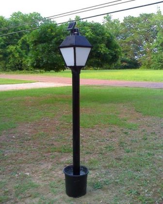 Diy Lamp Post Ideas For The Garden Balcony Garden Web