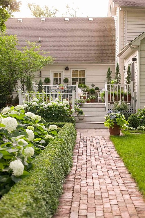 Brick Pathway Ideas for Garden Design 81