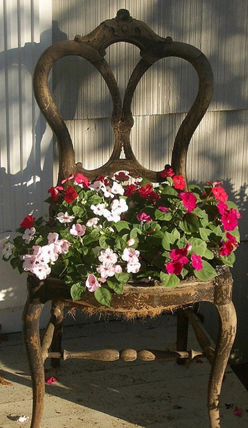 30 Cool Chair Planter Ideas for Home and Garden 15