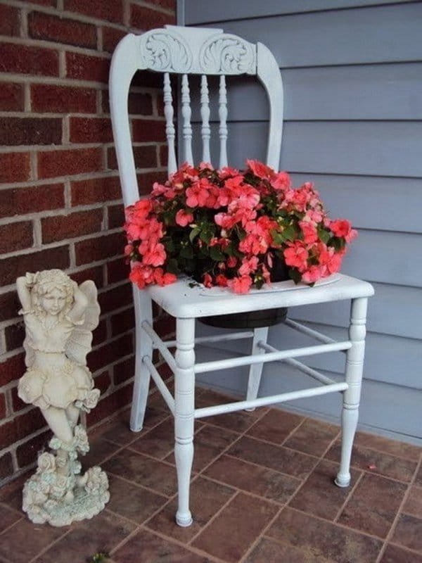 30 Cool Chair Planter Ideas for Home and Garden 4
