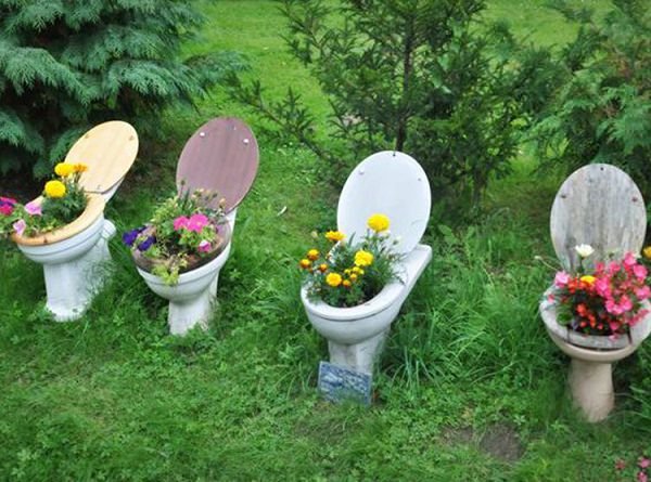 crazy-toilet-planter