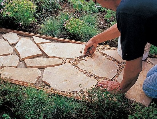 DIY Garden Walkway Ideas 6