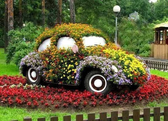 The best Old Car Garden Art on the internet