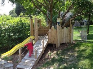 8 DIY Tree Projects For The Backyard | Balcony Garden Web