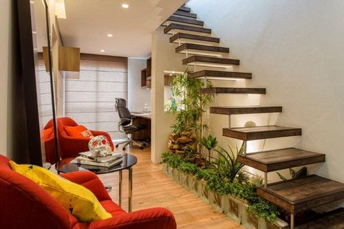 Unique Ideas for Indoor Garden Under Stairs  29