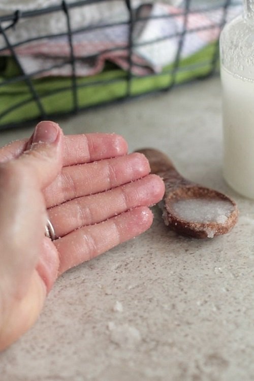 Coconut Oil Gardener’s Hand Scrub 10