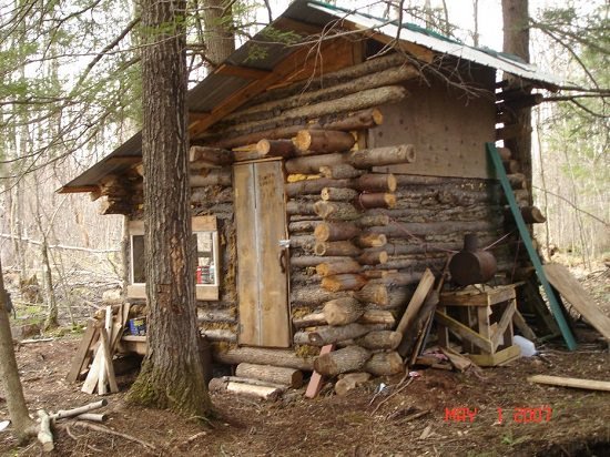 DIY Garden Log Cabin