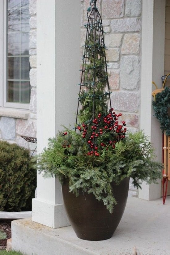 30 Fantastic Diy Christmas Planter Ideas | Balcony Garden Web
