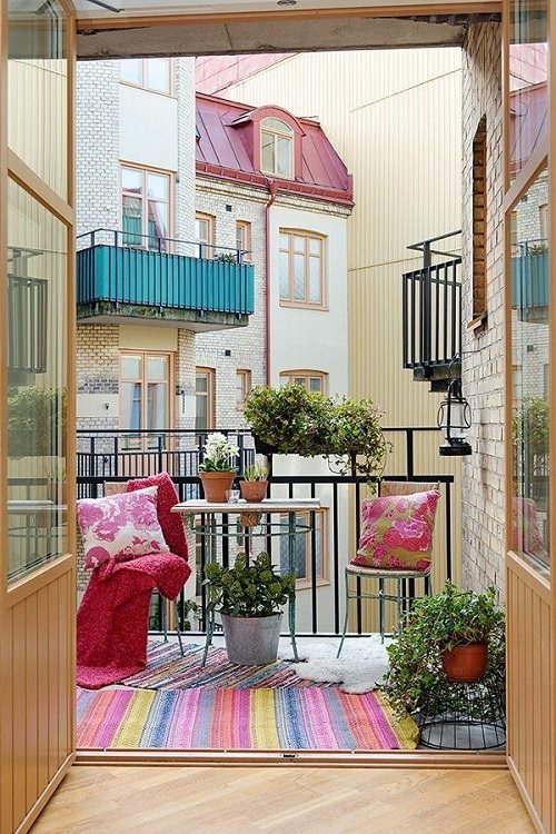 Scandinavian Balcony Garden Designs 4
