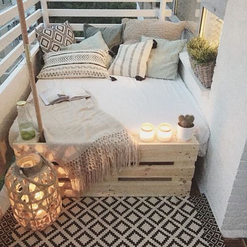 Cozy Apartment Balcony Garden Ideas 5