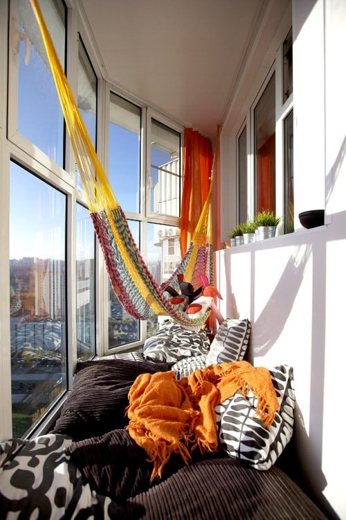 Cozy Apartment Balcony Garden Ideas 6