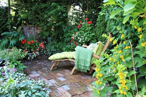 Tiny Patio Garden Ideas 9