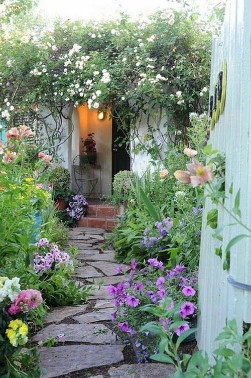 Tiny Patio Garden Ideas 4