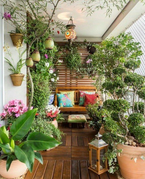 Create a Tropical Garden Oasis in a Balcony With These Ideas 3
