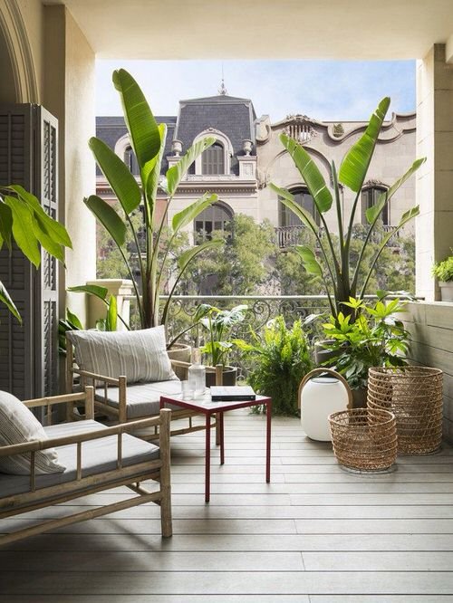Create a Tropical Garden Oasis in a Balcony With These Ideas 4