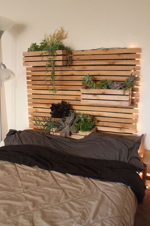 Plant Headboard Ideas for Ultimate Houseplant Lovers 5