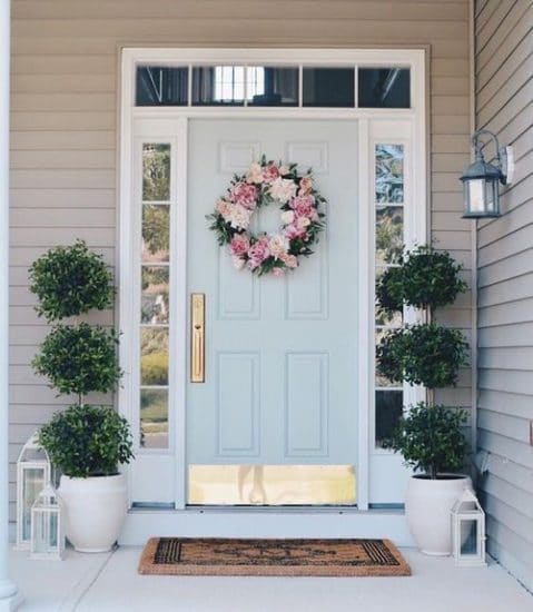 35 Entrance Decoration Ideas with Plants | Balcony Garden Web