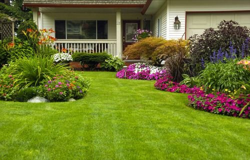 Creative Front Yard Landscaping Ideas 7