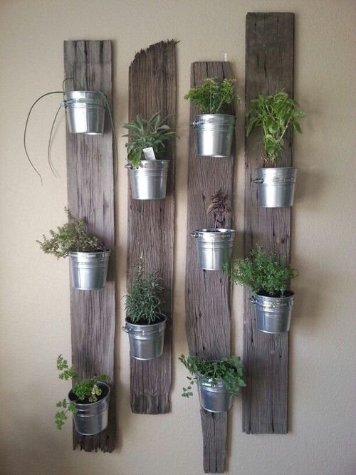 Old Wooden Boards Used to Create Brilliant Vertical Gardens 8