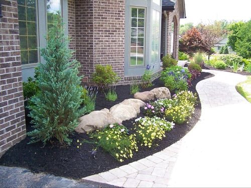 Creative Front Yard Landscaping Ideas 16