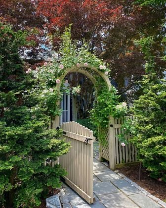 30 Eye Catching Garden Entrance Door Ideas | Balcony Garden Web