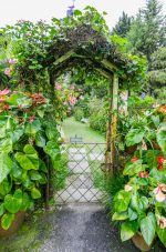 30 Eye Catching Garden Entrance Door Ideas | Balcony Garden Web