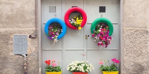 Old Garage Items Turned Into Cool Gardening Things 13