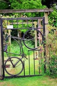 32 Old Garage Items Turned Into Cool Gardening Things