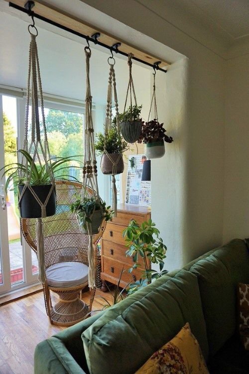 Really Small Living Room with Plant Ideas 11