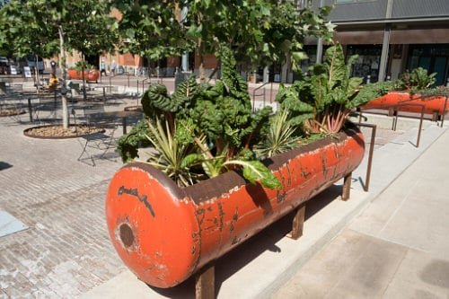 Old Garage Items Turned Into Cool Gardening Things 4
