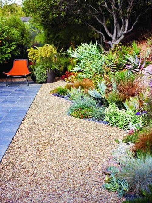 Amazing Flower Bed Ideas for Your Home Garden 7