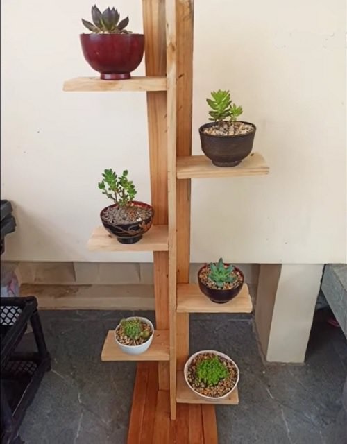 DIY Plant Stand Ideas 41