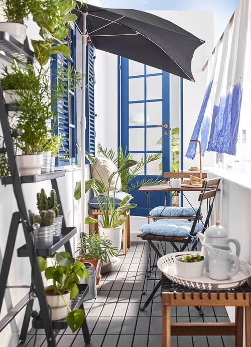 35 Balcony Gardens that Teach "Grow More in Less Space" 10