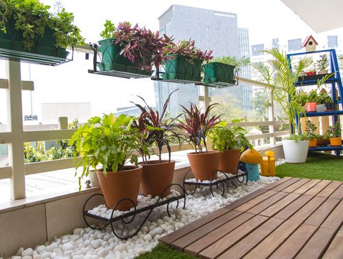 Design Tricks for Balcony Garden 11