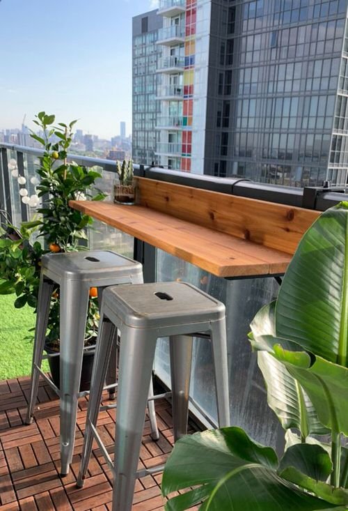 Design Tricks You Can Learn from These Balcony Gardens 9