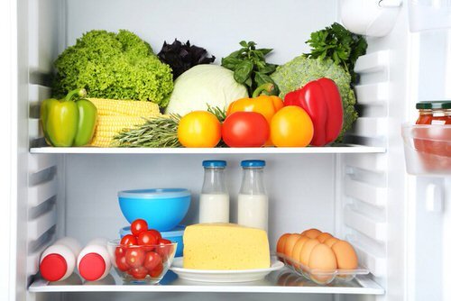 Refrigerator Organization Tips and Hacks 17