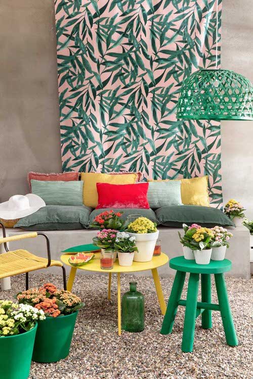 Interior Decor Ideas with Colorful Houseplants 9