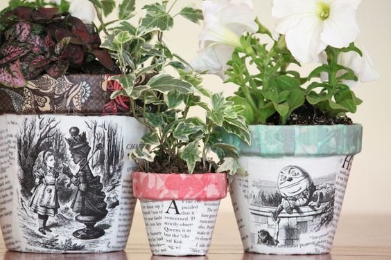 DIY Decoupage Flower Pots for Garden 16