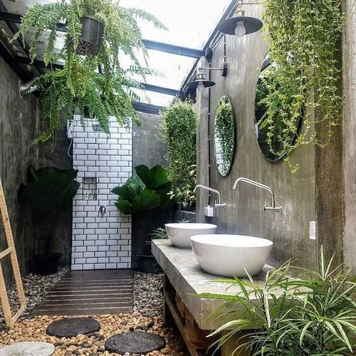 Bathrooms Turned into Incredible Indoor Gardens 43