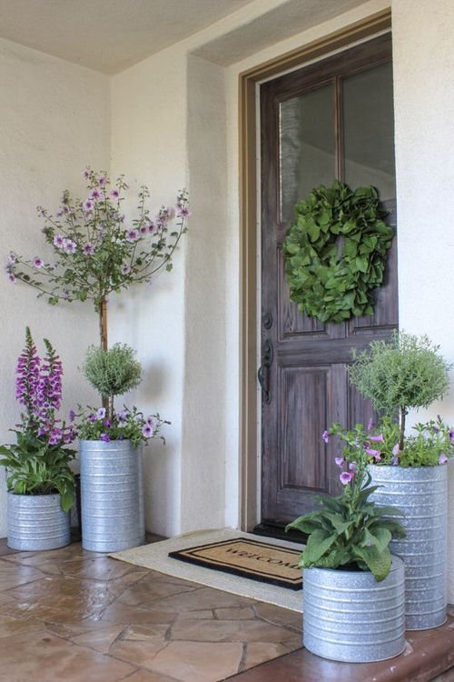 38 Beautiful Front Door Container Ideas 15