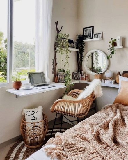 26 Best Bedroom Office Ideas with Plants from Instagram