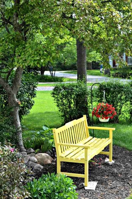 DIY Front Yard Garden Bench Ideas 36