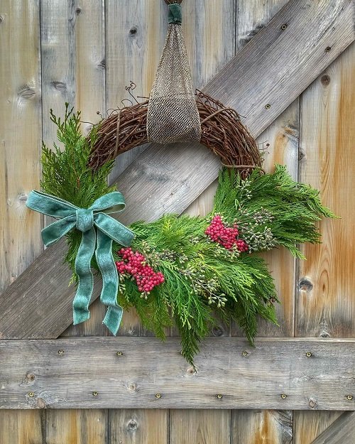 hanging Grapevine Wreath Ideas 