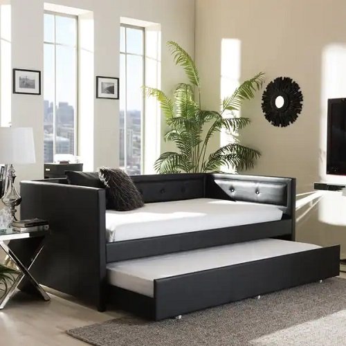Leather Daybed Ideas for Small Spaces