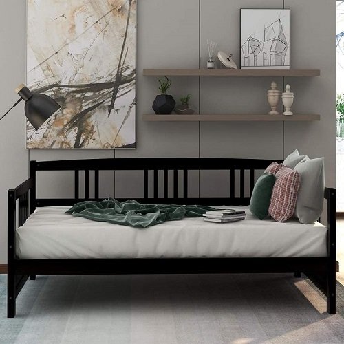 Minimal Black Daybed Ideas for Small Spaces