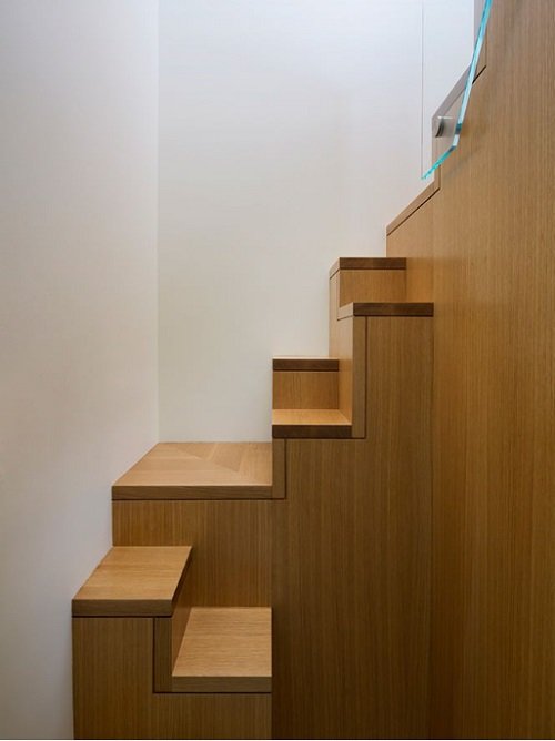 Wooden Staggered Staircase Ideas for Small Spaces