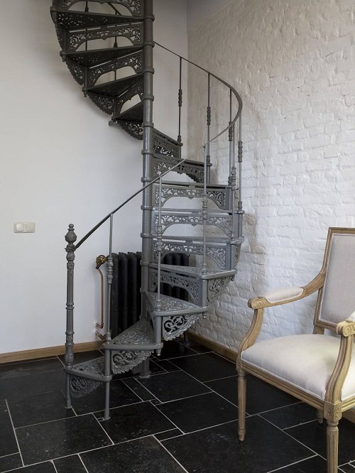 Retro spiral Stair Ideas for Small Spaces