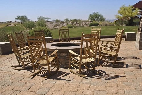 Amazing Flagstone Patio with Fire Pit Ideas 5