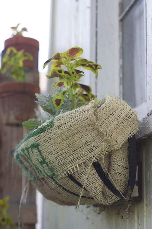 Burlap Projects for the Garden 11