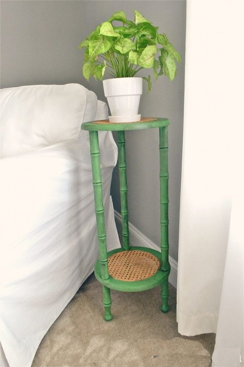 33 Cool DIY Antique and Vintage Plant Stand Ideas 8